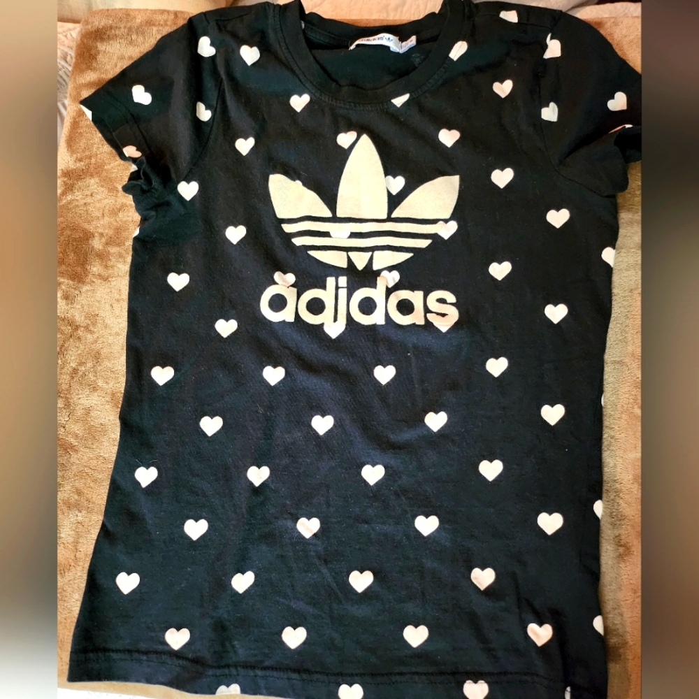 Adidas heart t-shirt